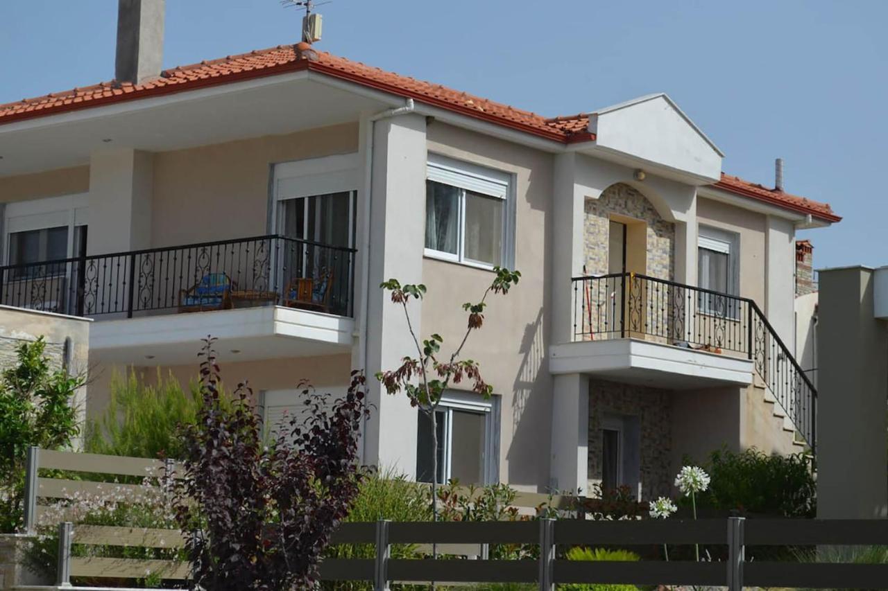Lemon Beach Front Apartment, Nikiti Exterior foto