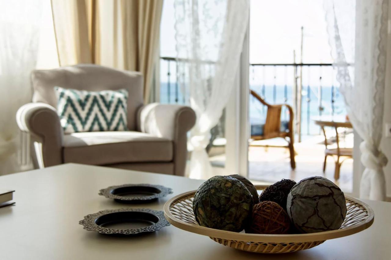 Lemon Beach Front Apartment, Nikiti Exterior foto