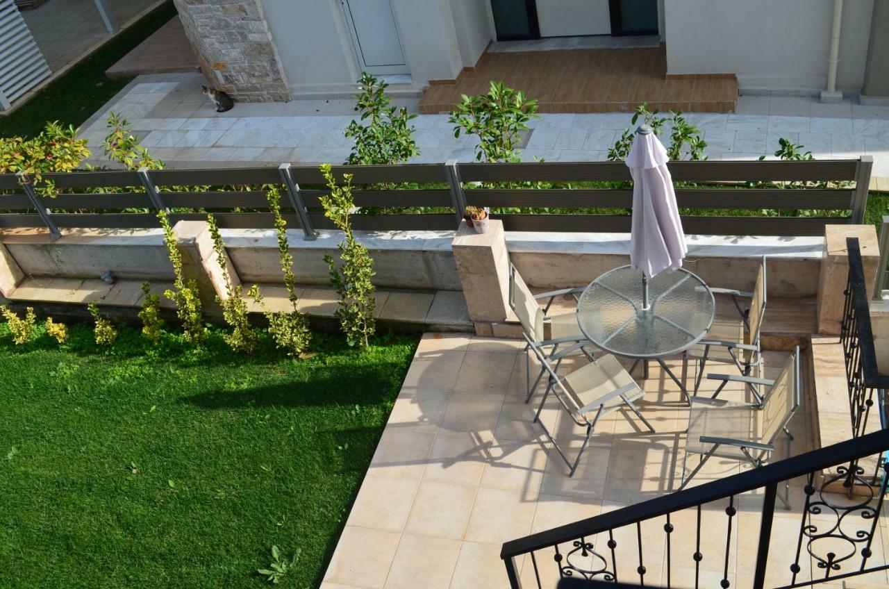 Lemon Beach Front Apartment, Nikiti Exterior foto